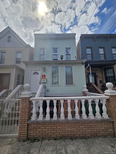 Apartment For Rent - 114 Essex Street<br/> Brooklyn, NY 11208