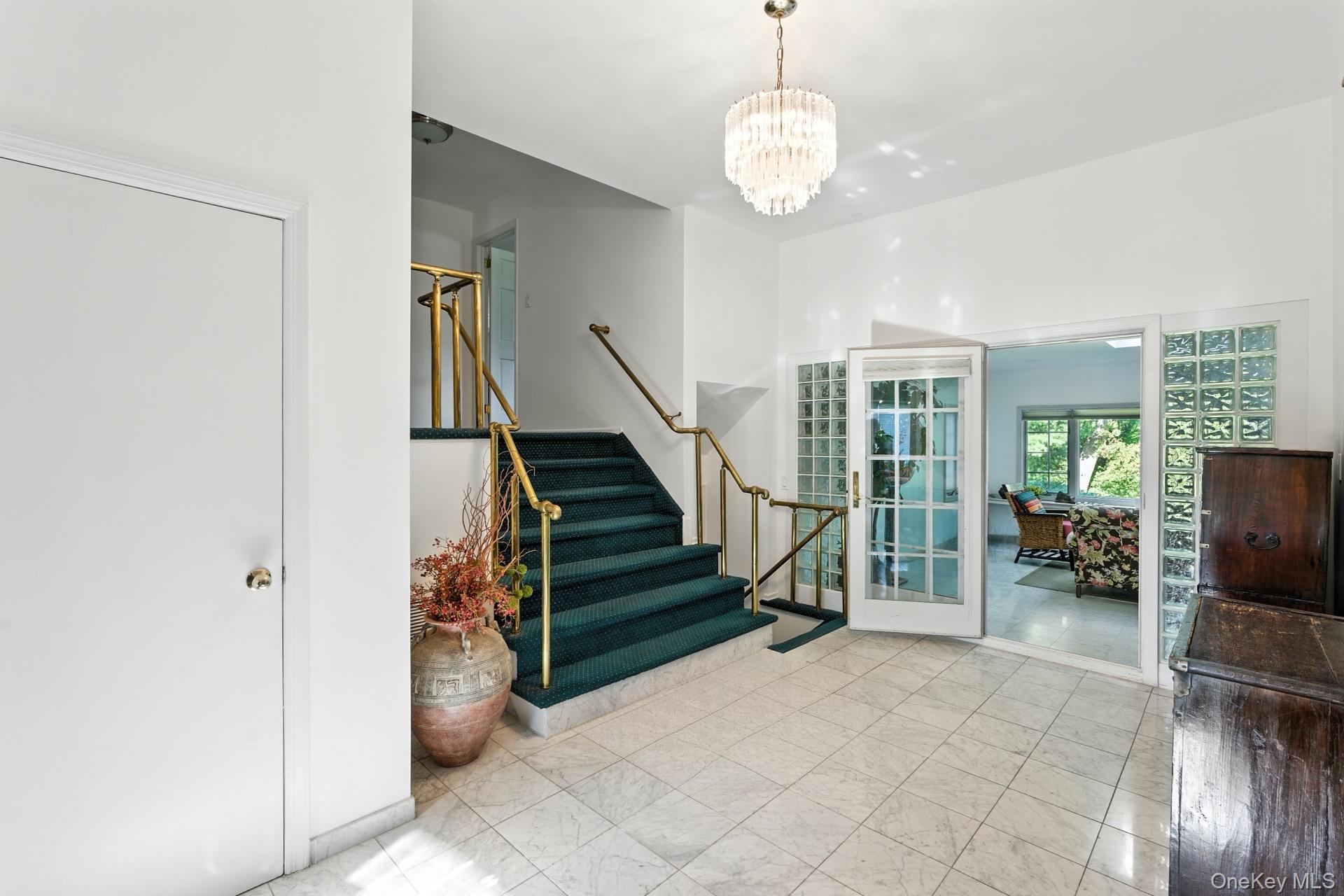 1030 Lakeshore Drive