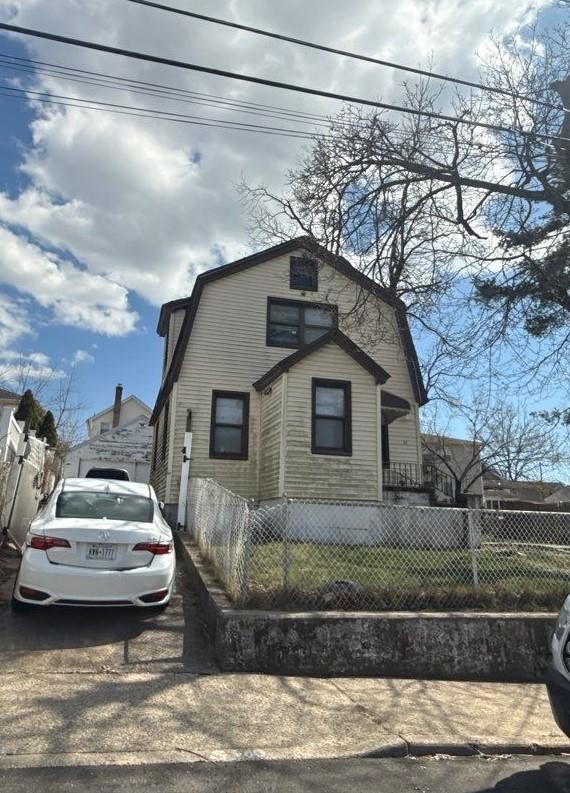 41 Hoeffner Avenue, Elmont, New York image 3
