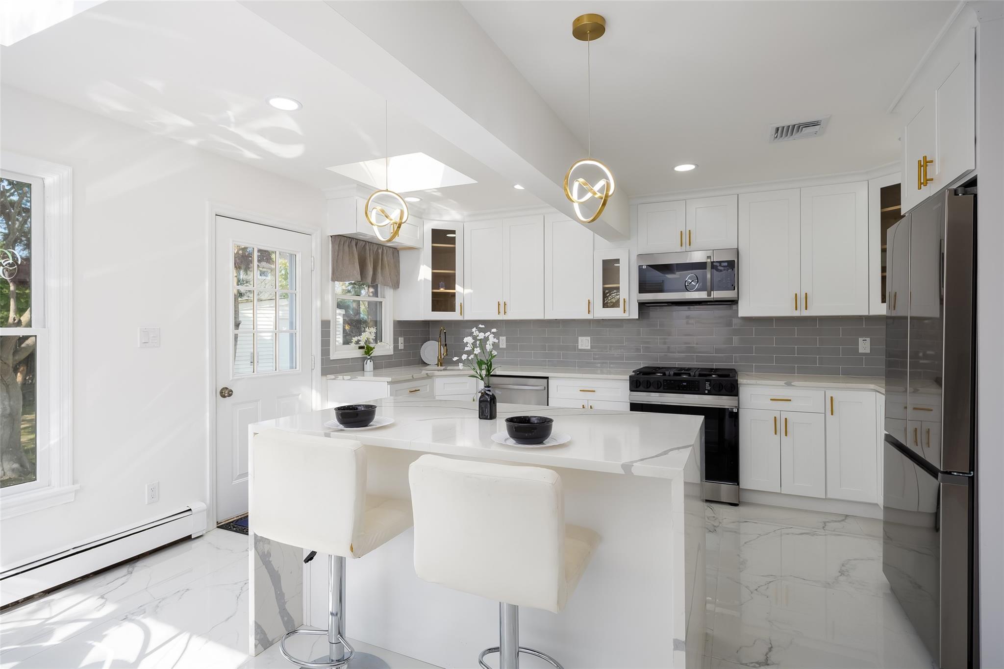 17 Pompano Lane, Massapequa Park, New York image 7