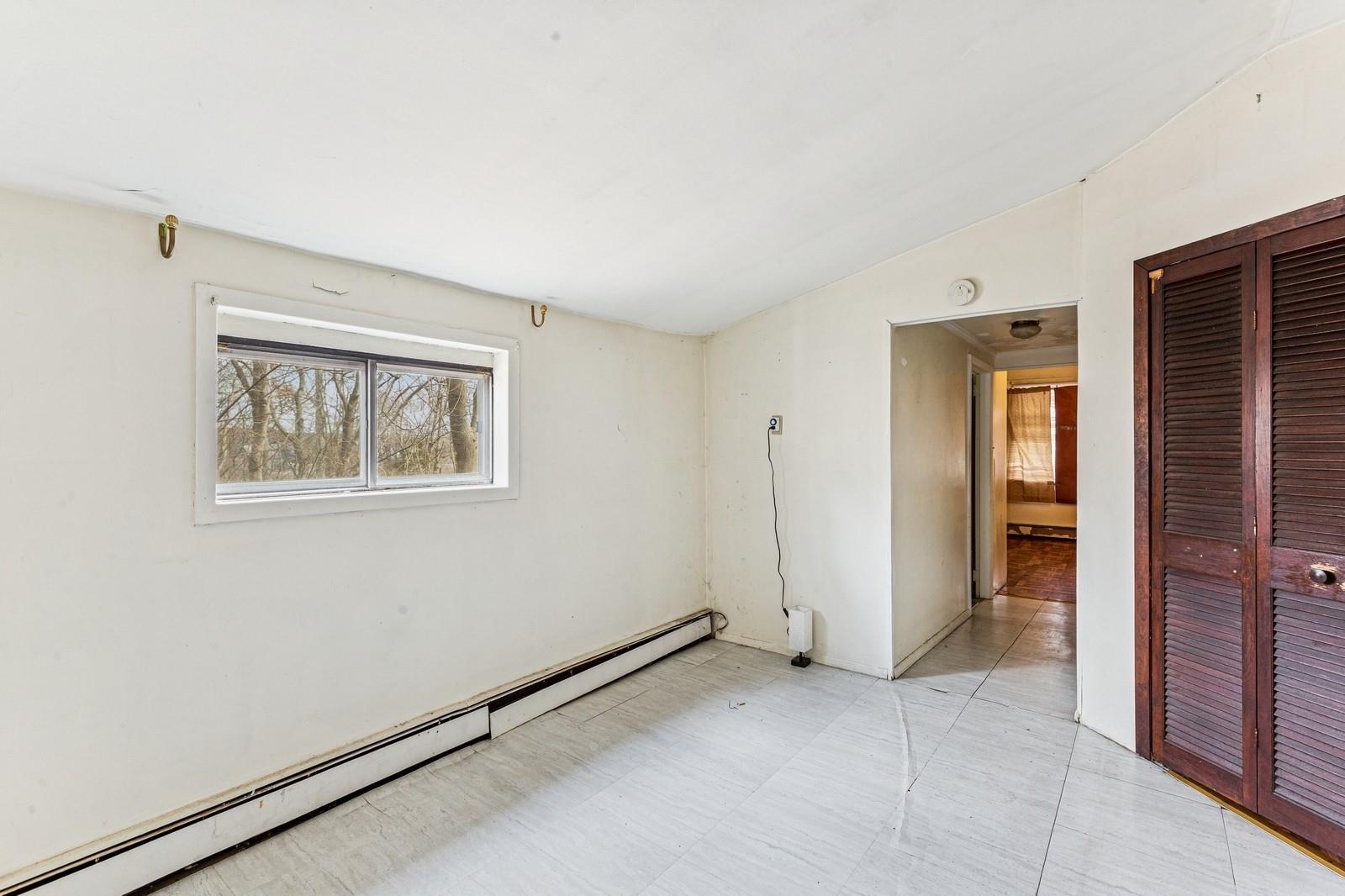 5523 Expressway Drive, Holtsville, New York image 10
