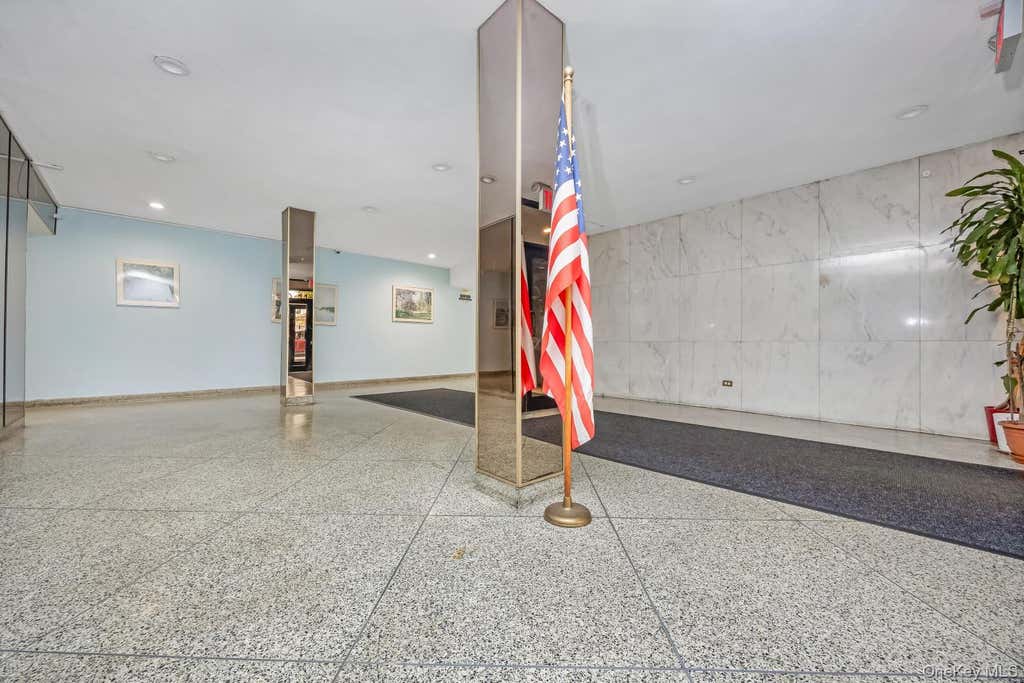 Photo of 90-11 35th Avenue #6F, Jackson Heights, NY 11372 (MLS # 1035099)