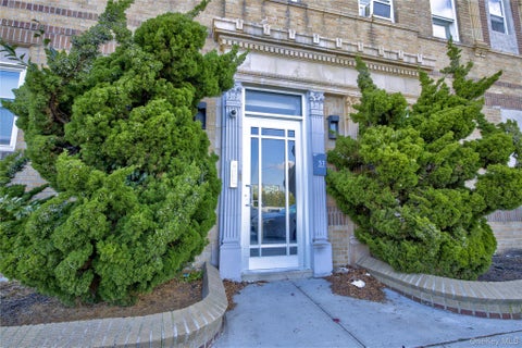 Apartment For Rent - 51 Georgia Avenue #3<br/> Long Beach, NY 11561