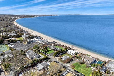 Homes For Sale - 22 Peconic Crescent<br/> Hampton Bays, NY 11946