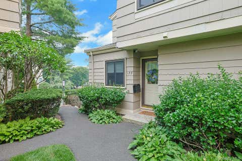 Condo For Sale - 158 Branchwood Lane<br/> Rockland County, Nanuet, NY 10954