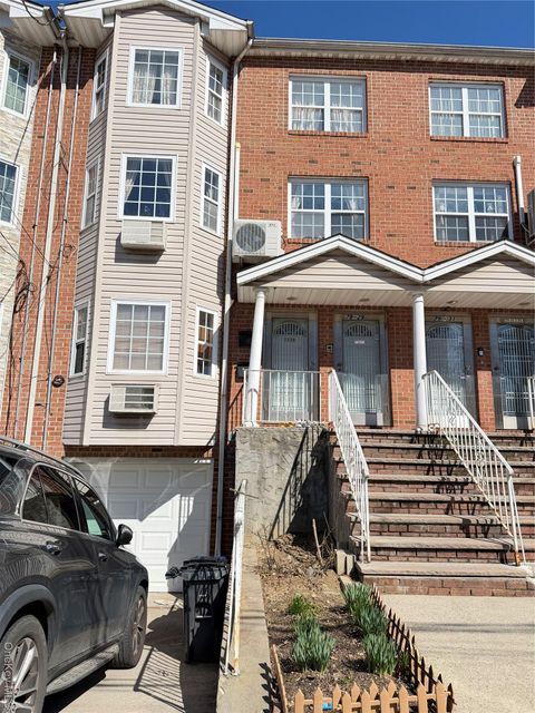 Multifamily For Rent - 7929 153rd Street #1ST FLOOR<br/> Flushing, NY 11367