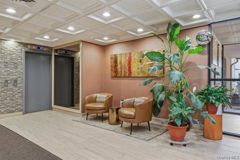 Condo For Rent - 185 W Park Avenue #116<br/> Long Beach, NY 11561