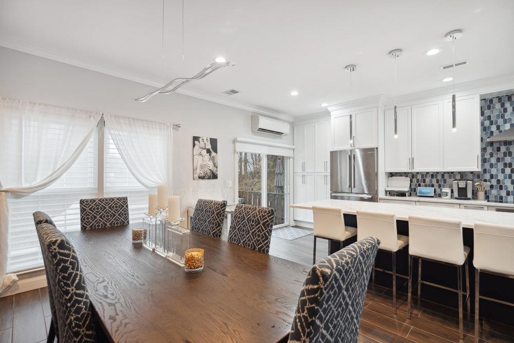 27 The Mews, Syosset, New York image 13