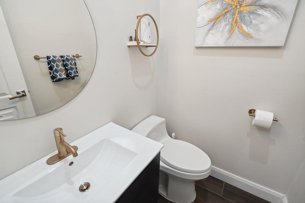 27 The Mews, Syosset, New York image 17