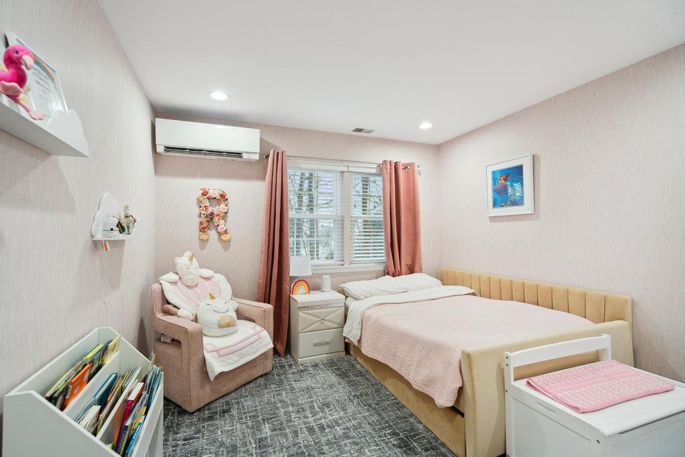 27 The Mews, Syosset, New York image 25