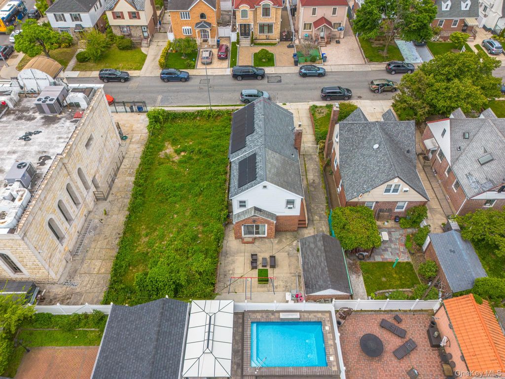 Photo of 75-75 180th Street, Fresh Meadows, NY 11366 (MLS # 1000409)