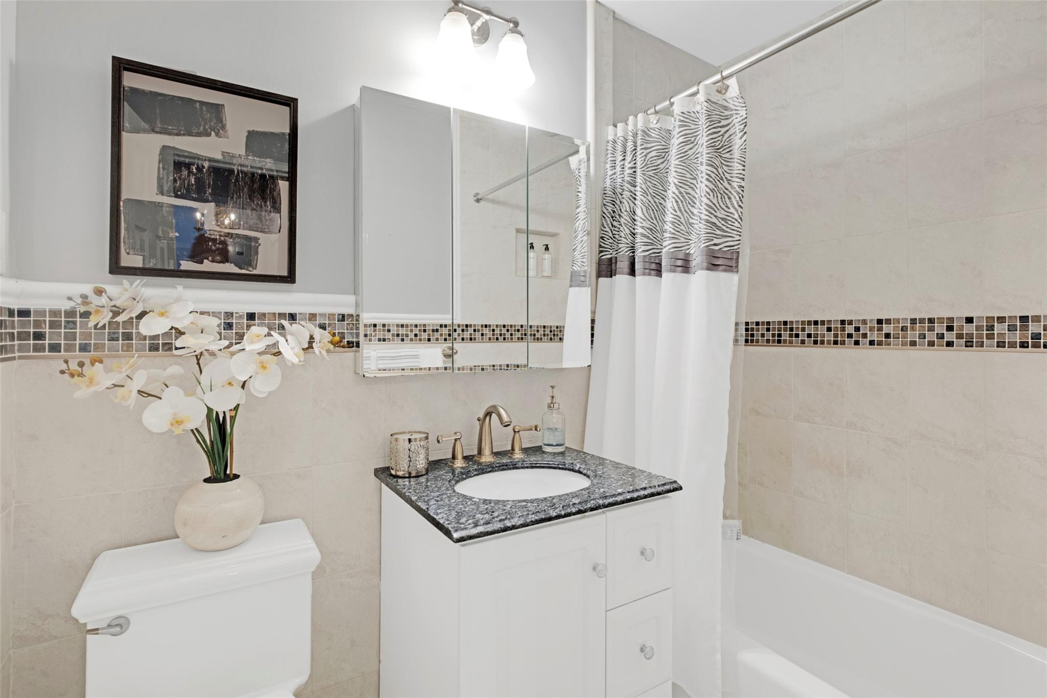 162-21 Powells Cove Boulevard #3D, Beechhurst, New York image 10