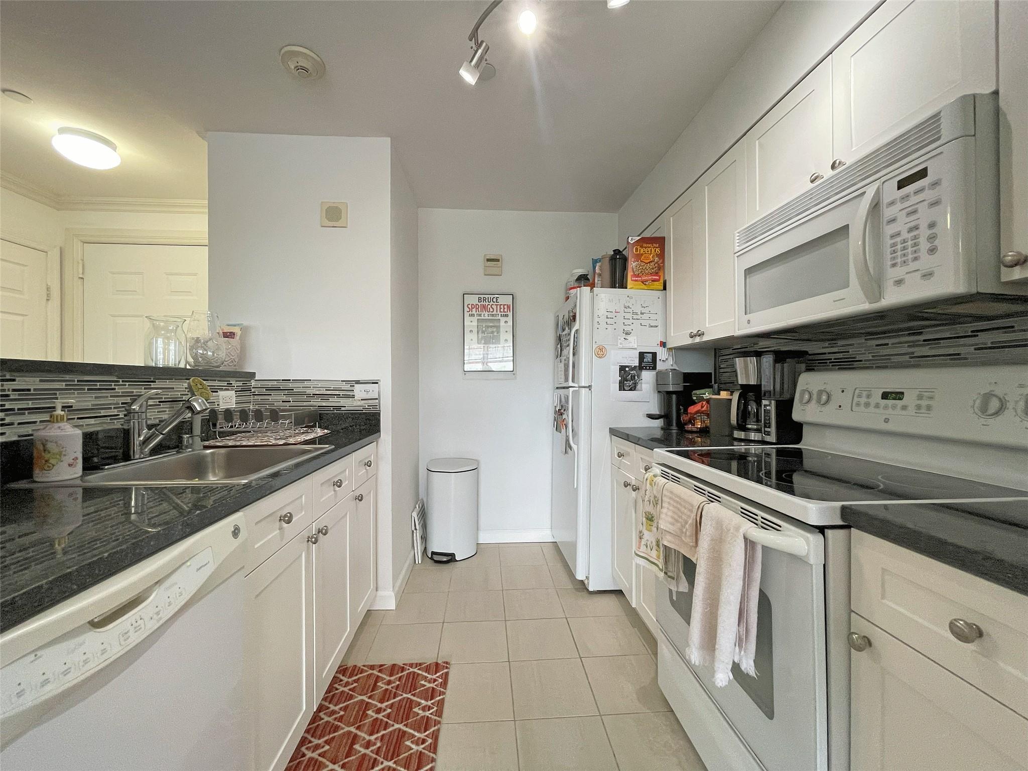 300 Mamaroneck Avenue 716