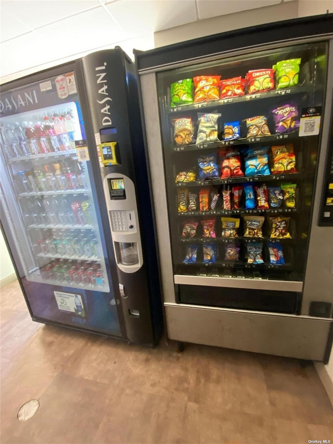 Long Beach, New York 11561, United States, 2 Bedrooms Bedrooms, ,2 BathroomsBathrooms,Residential,Active,87500