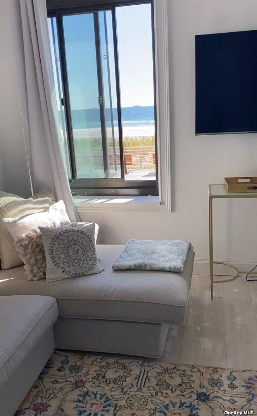 Long Beach, New York 11561, United States, 2 Bedrooms Bedrooms, ,2 BathroomsBathrooms,Residential,Active,87500