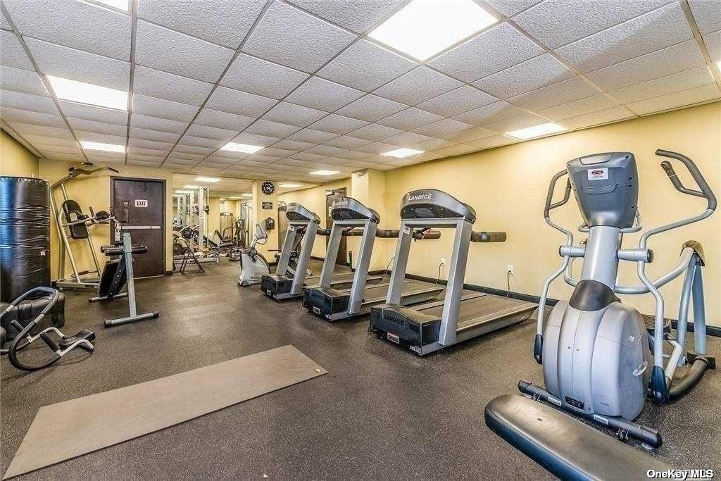 Long Beach, New York 11561, United States, 2 Bedrooms Bedrooms, ,2 BathroomsBathrooms,Residential,Active,87500