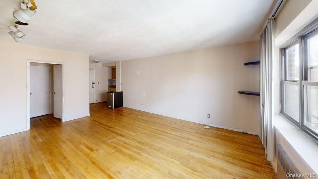 Photo of 30 Fleetwood Avenue #5J, Fleetwood, NY 10552 (MLS # 964925)