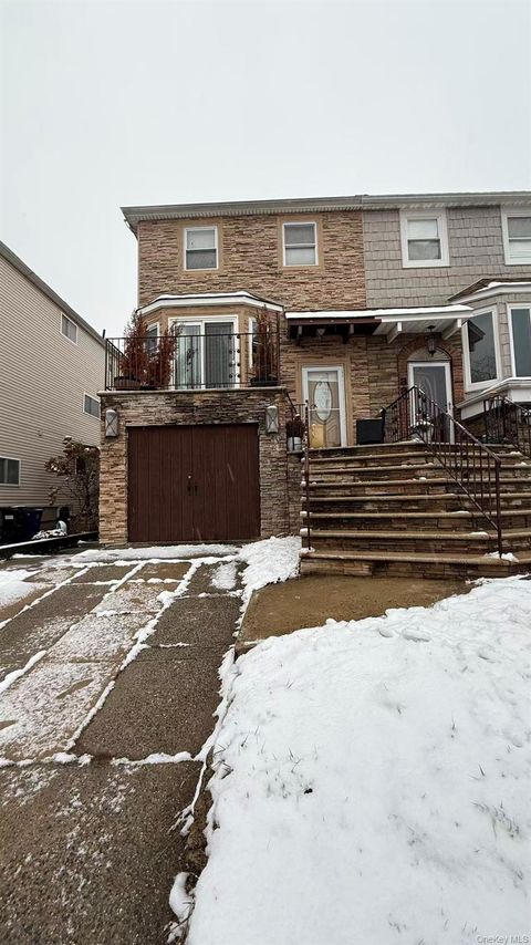 35 Gauldy Avenue Staten Island NY 10314