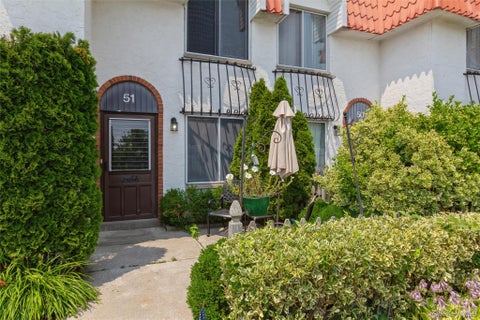 Condo For Sale - 51 Alhambra Drive #51<br/> Nassau County, Oceanside, NY 11572
