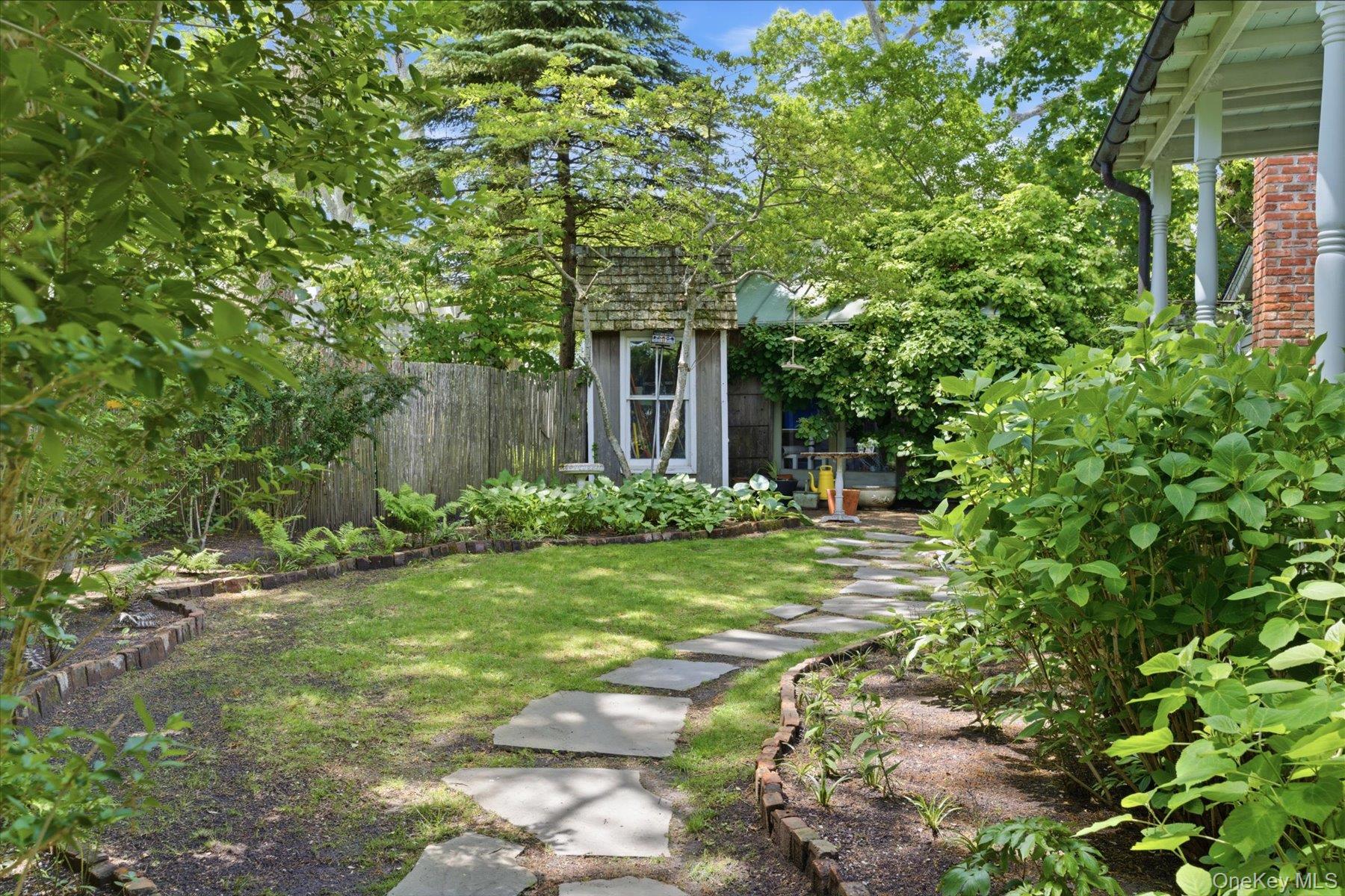 5 Spring Garden Avenue
