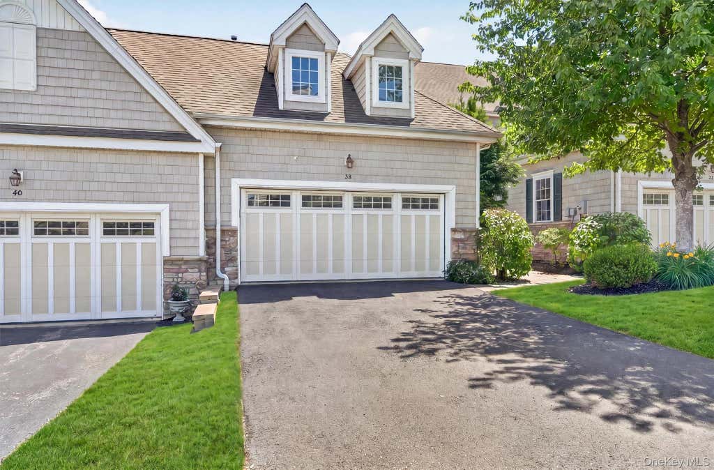 Photo of 38 Pinehurst Circle, Monroe, NY 10950 (MLS # 1012887)