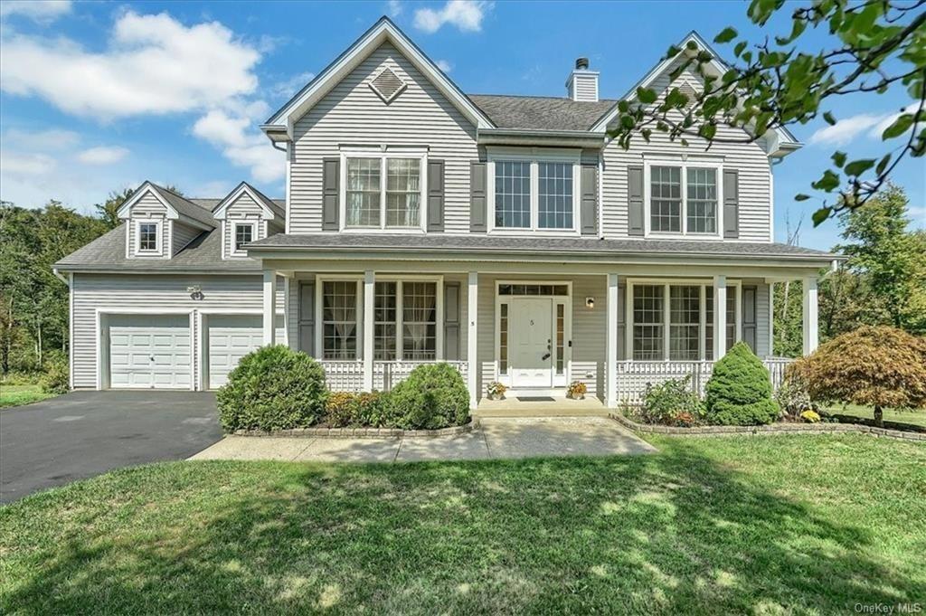 Rental Property at Oldwyck Crescent, Highland Mills, New York - Bedrooms: 4 
Bathrooms: 3 
Rooms: 8  - $4,600 MO.