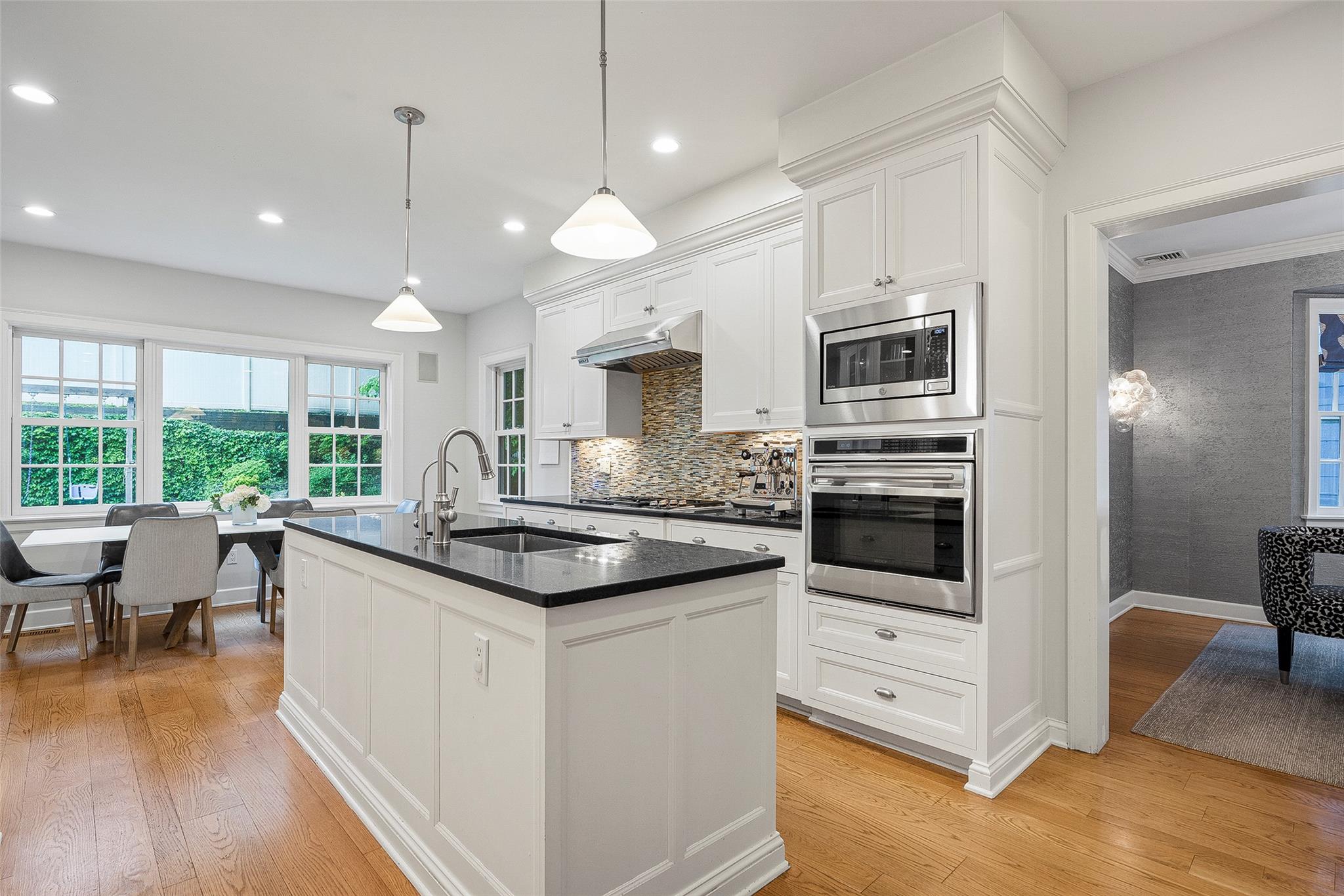 34 Edgewood Avenue, Larchmont, New York image 20