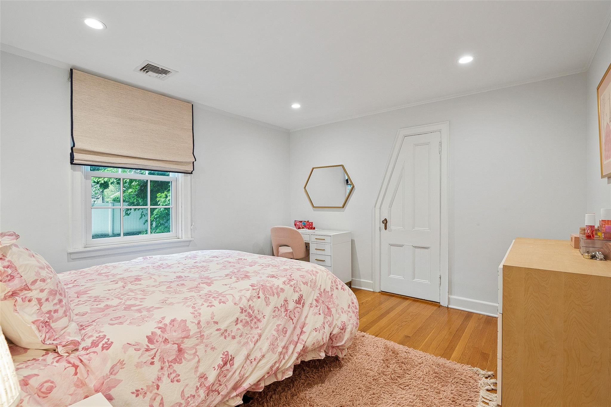 34 Edgewood Avenue, Larchmont, New York image 33