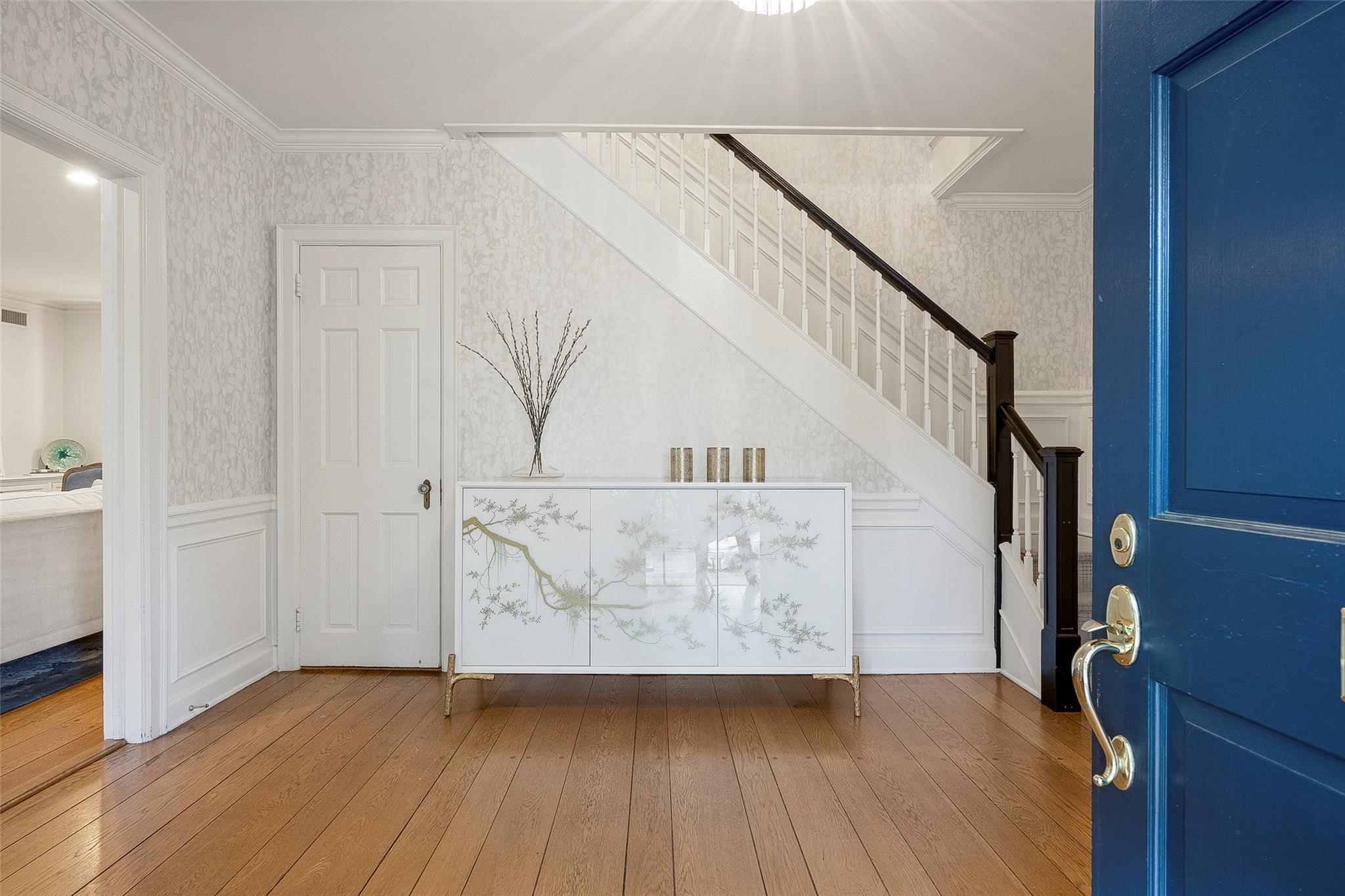 34 Edgewood Avenue, Larchmont, New York image 4