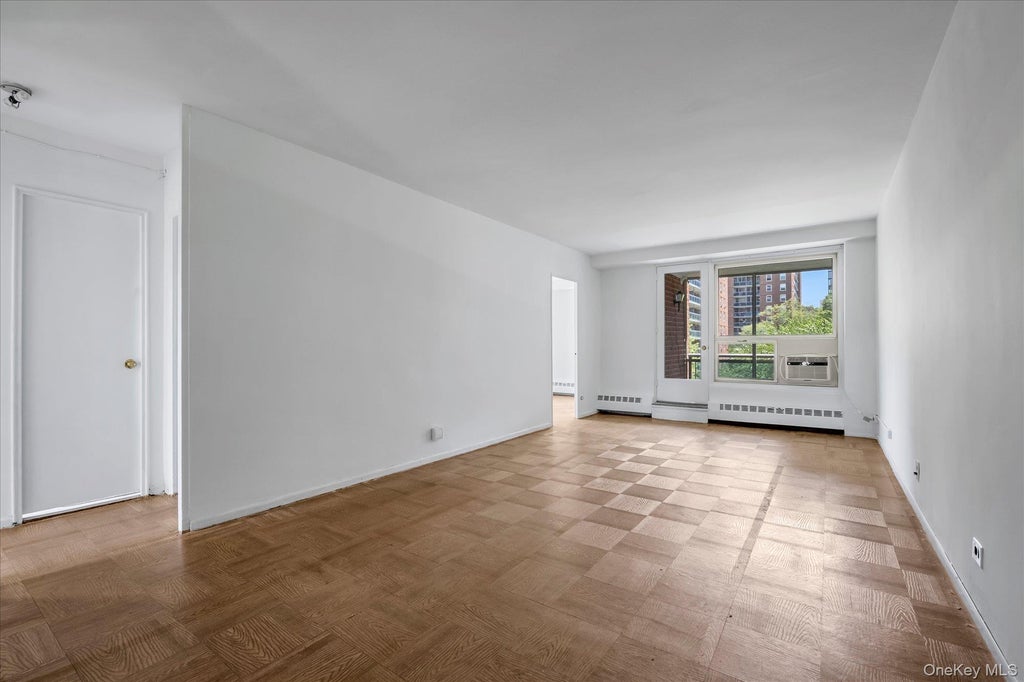 Photo of 97-10 62 Drive #3H, Rego Park, NY 11374 (MLS # 982118)
