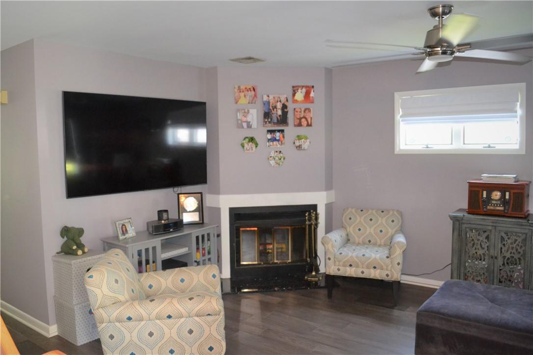 19 Maple Crest Drive, Peekskill, New York image 4