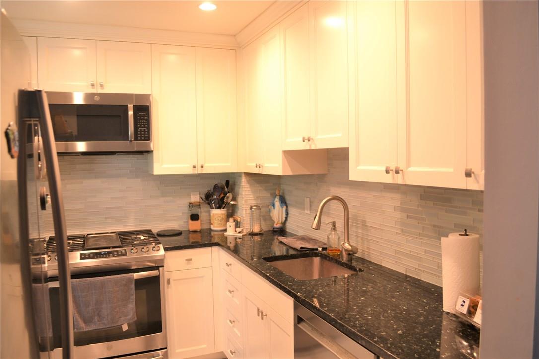 19 Maple Crest Drive, Peekskill, New York image 10