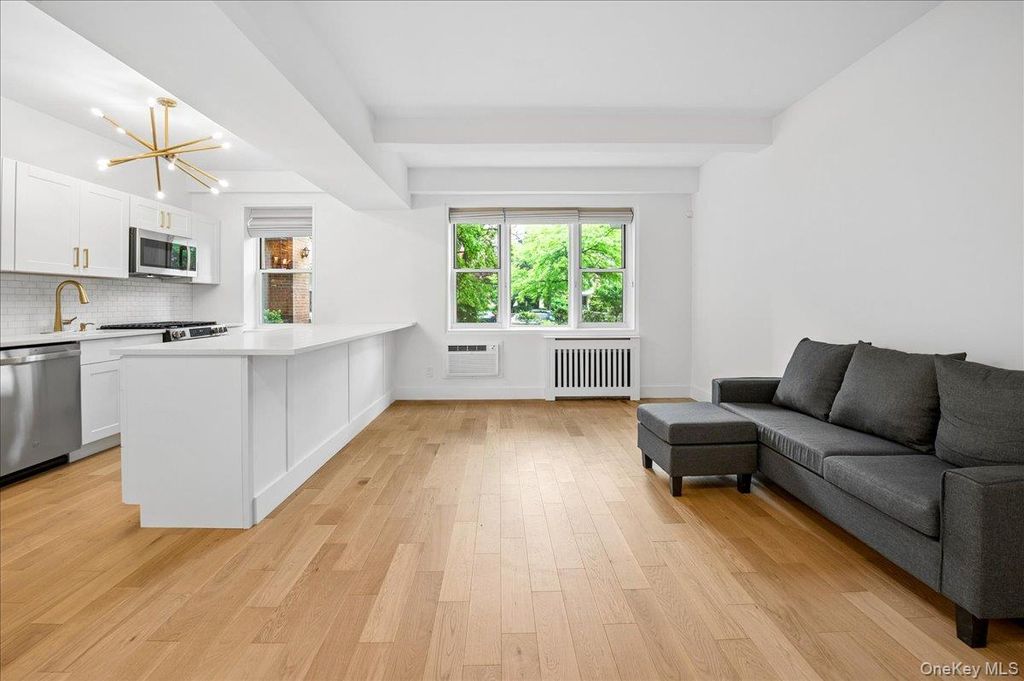 Photo of 1 Sadore Lane #1N, Yonkers, NY 10710 (MLS # 1003821)