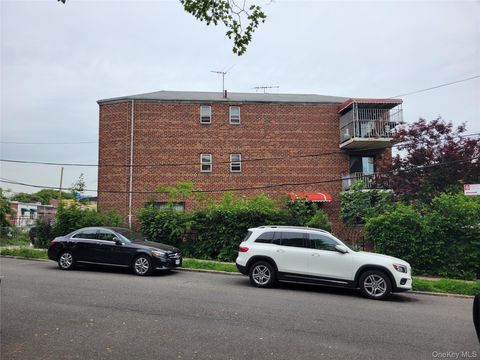 Multifamily For Sale - 79-15 Kneeland Avenue<br/> Elmhurst, NY 11373