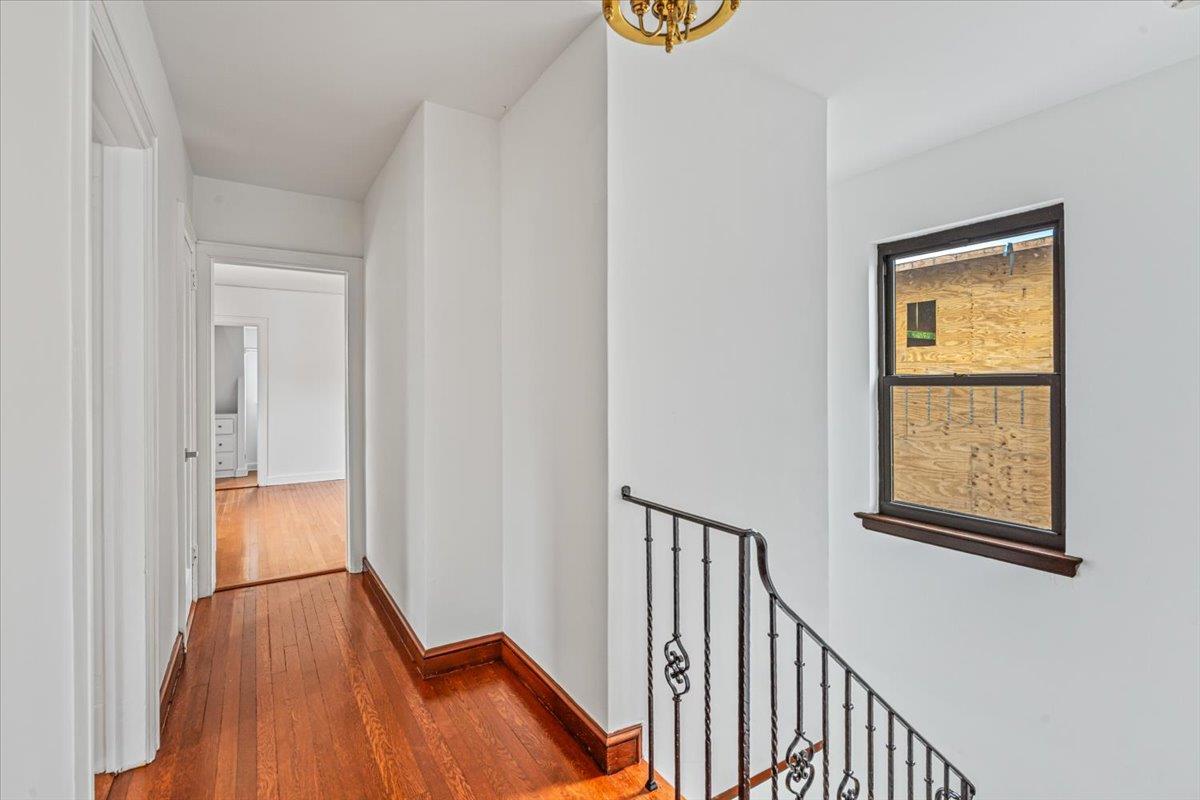 164-03 33rd Avenue, Flushing, New York image 22