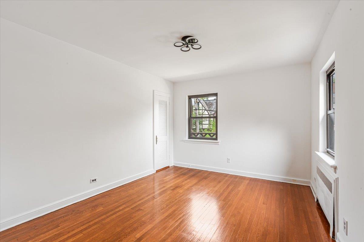 164-03 33rd Avenue, Flushing, New York image 26