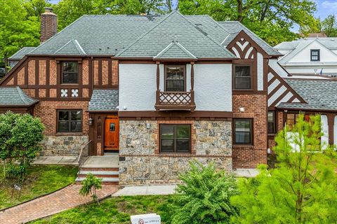 164-03 33rd Avenue Flushing NY 11358