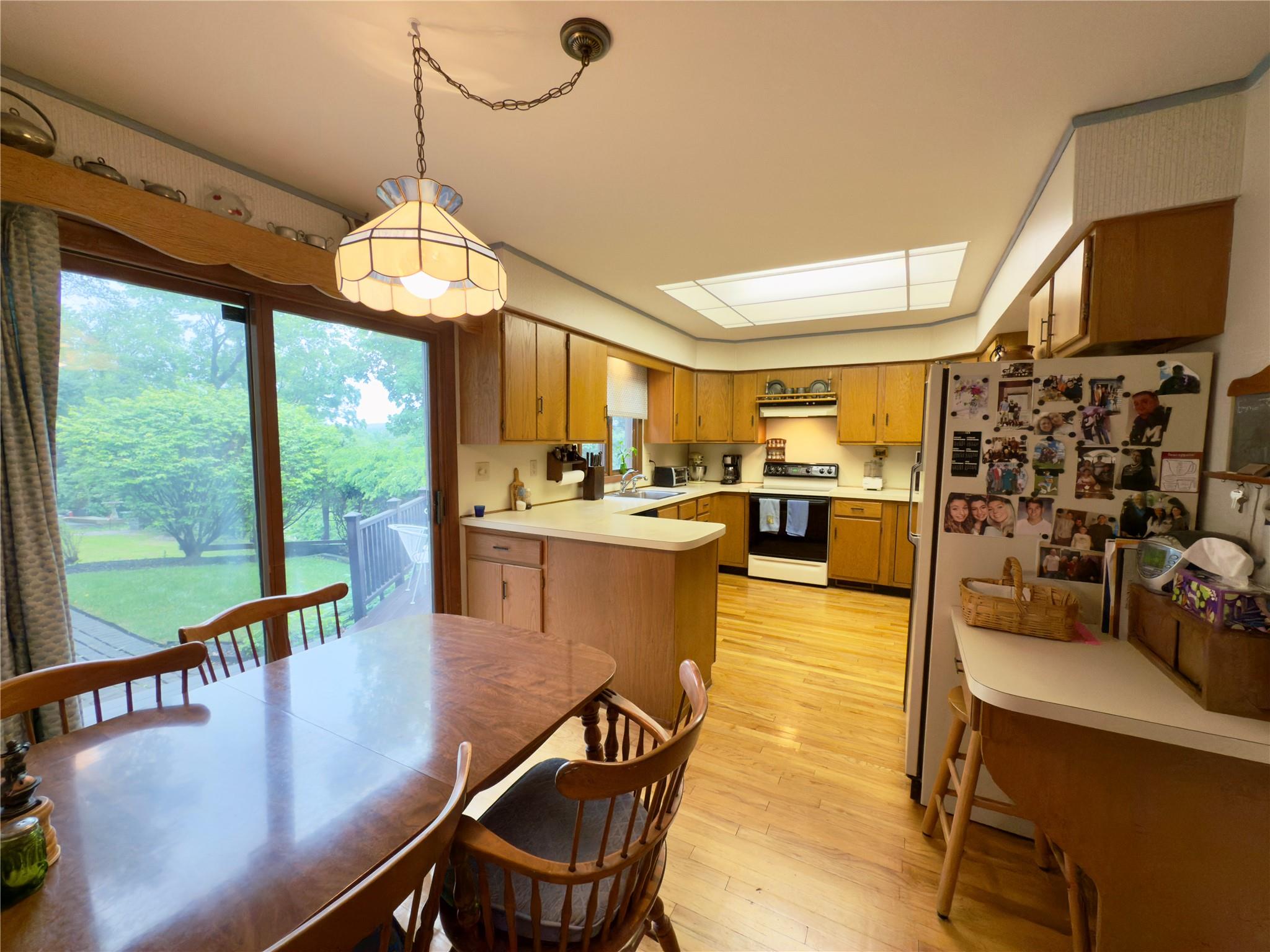 34 Brentwood Drive, Poughkeepsie, New York image 9