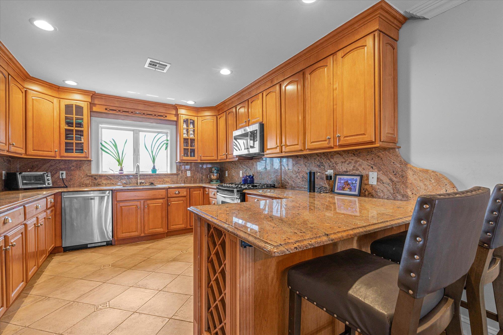 787 W Park Avenue #787, Long Beach, New York image 10