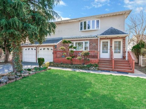 1543 Sweetman Avenue Elmont NY 11003