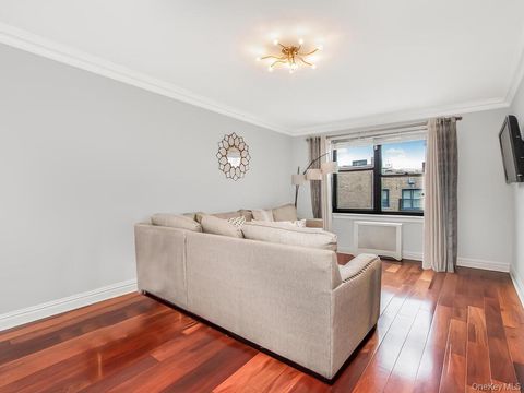 Photo of 470 N Broadway #B34, Yonkers, NY 10701 (MLS # 929394)