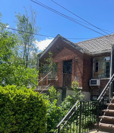 Photo of 5054 39th Place, Sunnyside, NY 11104 (MLS # 860937)