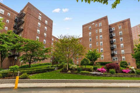 Apartment For Sale - 5645 Netherland Avenue #5C<br/> Bronx, NY 10471