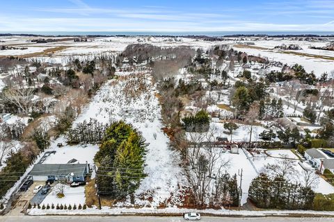 18365 County Road 48 Cutchogue NY 11935