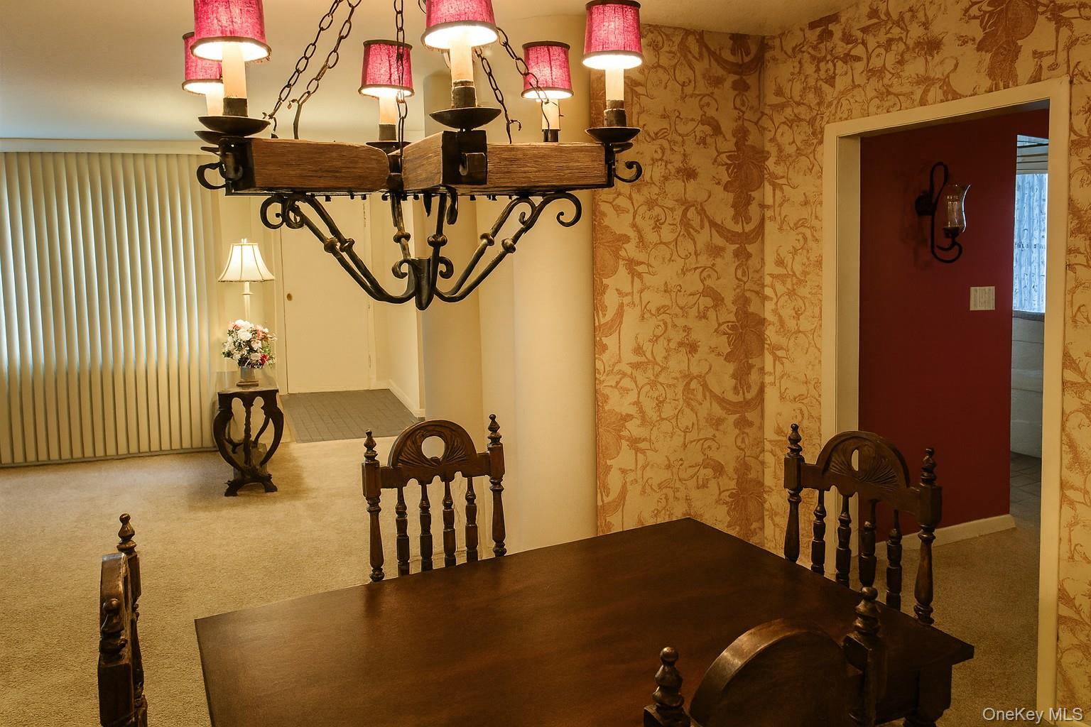 Elmont, New York 11003, United States, 5 Bedrooms Bedrooms, ,3 BathroomsBathrooms,Residential,Coming Soon,243949