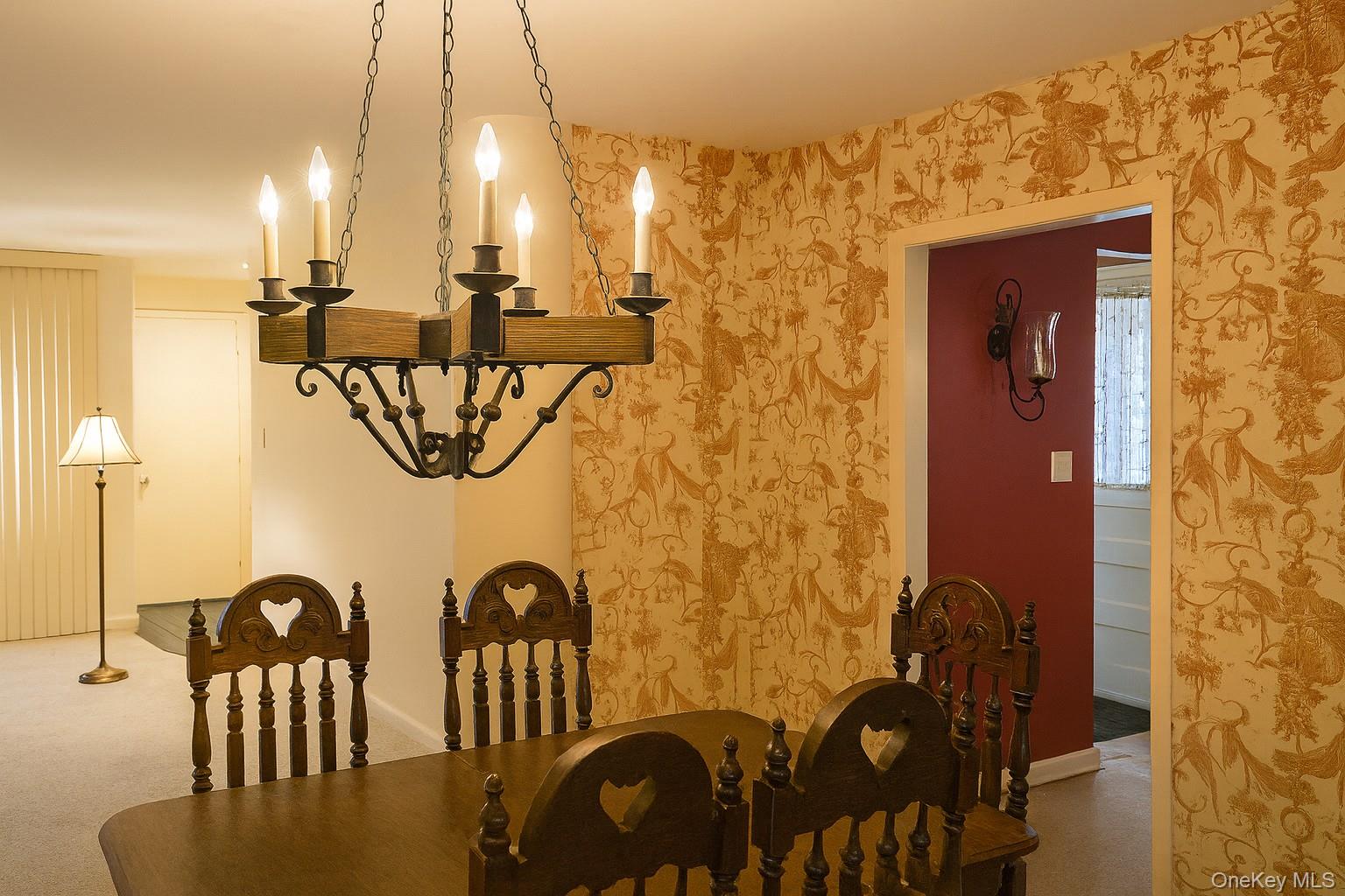 Elmont, New York 11003, United States, 5 Bedrooms Bedrooms, ,3 BathroomsBathrooms,Residential,Coming Soon,243949