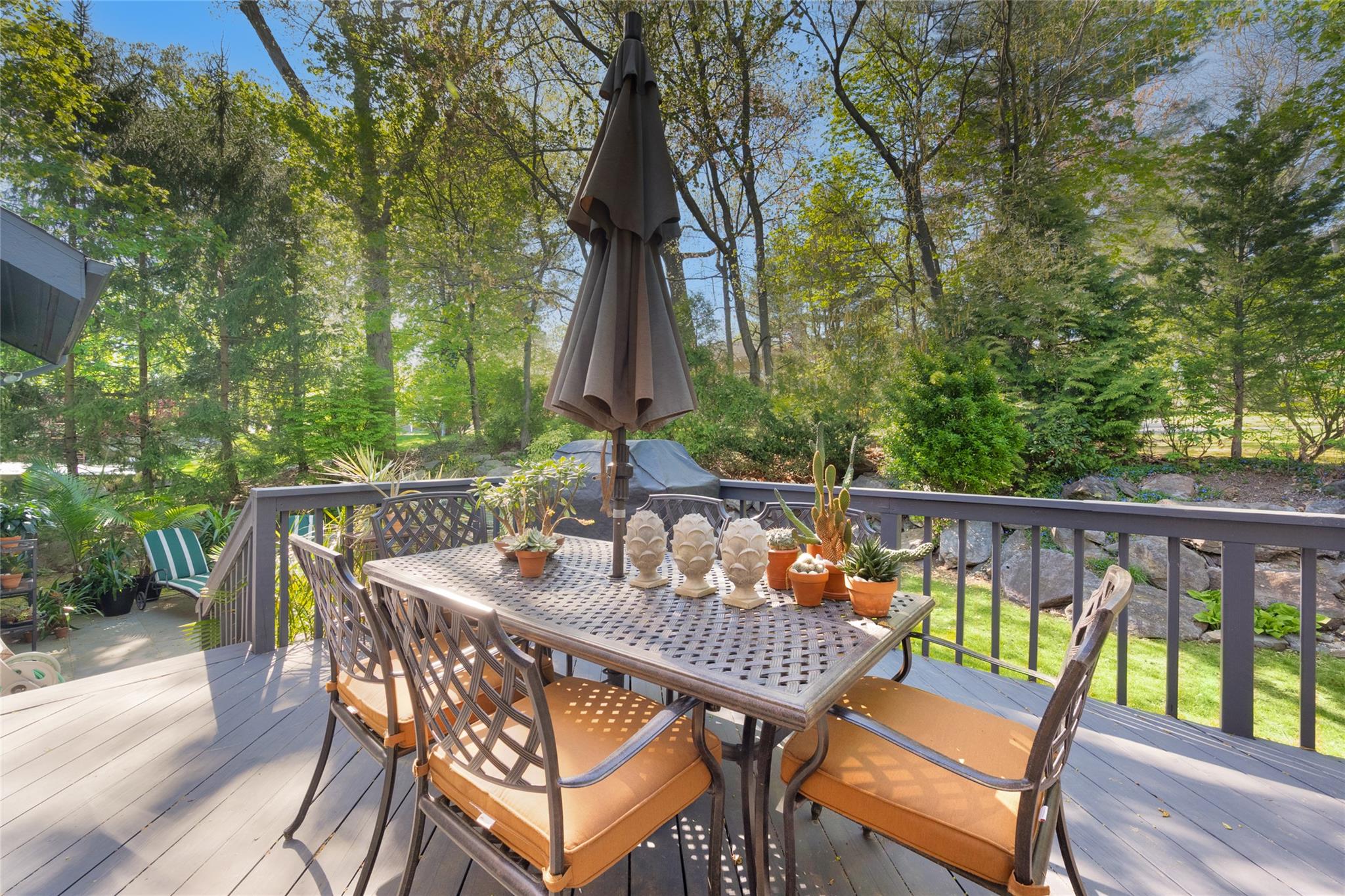 155 Barton Road, White Plains, New York image 23