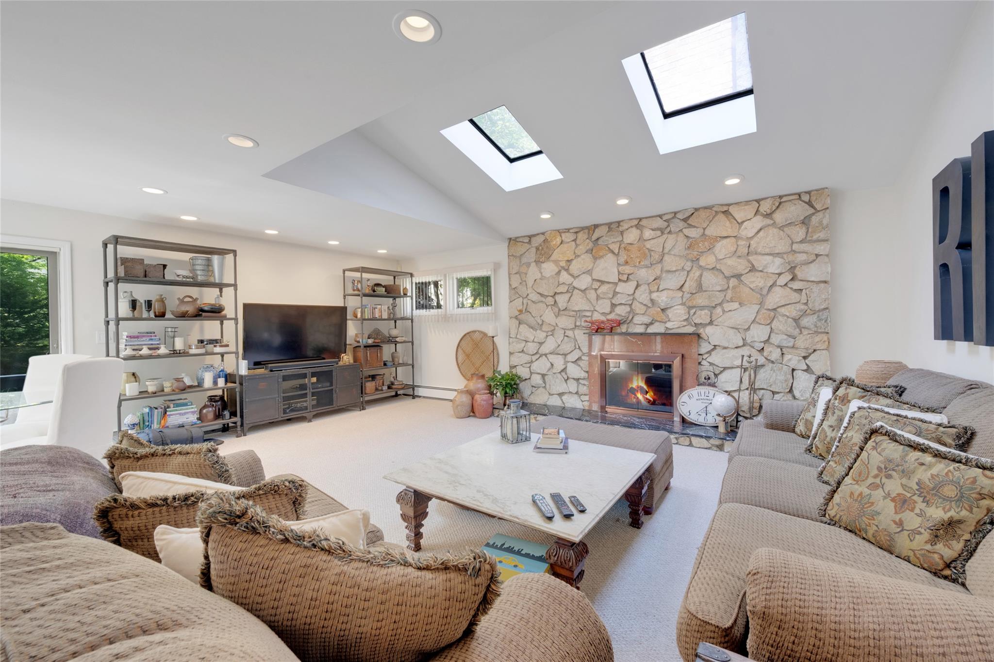 155 Barton Road, White Plains, New York image 8