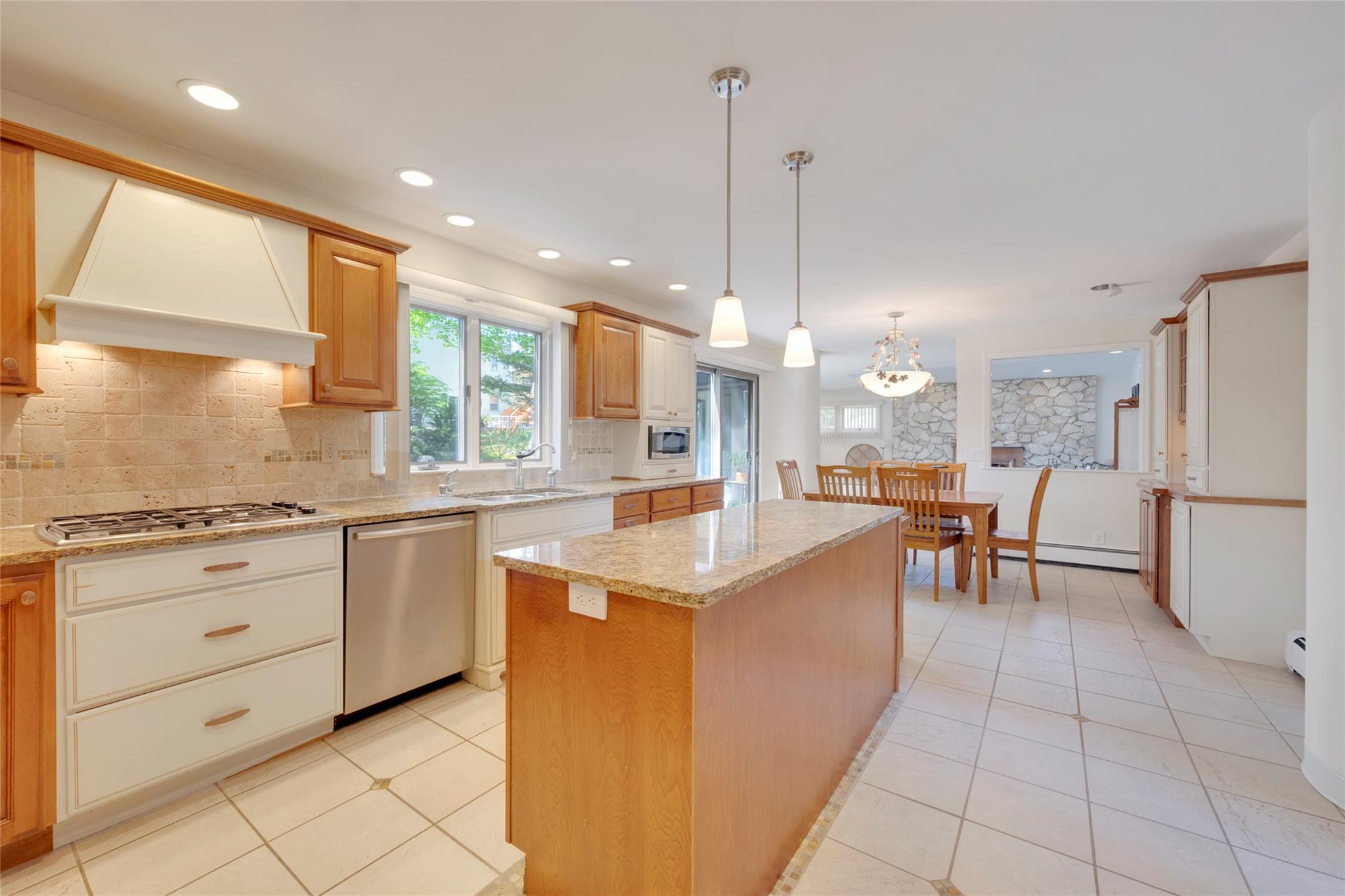 155 Barton Road, White Plains, New York image 6