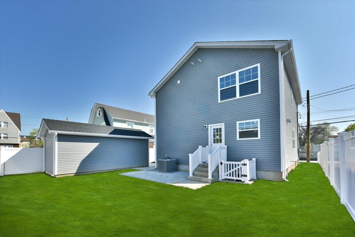 53 Hewlett Street, Hempstead, New York image 27